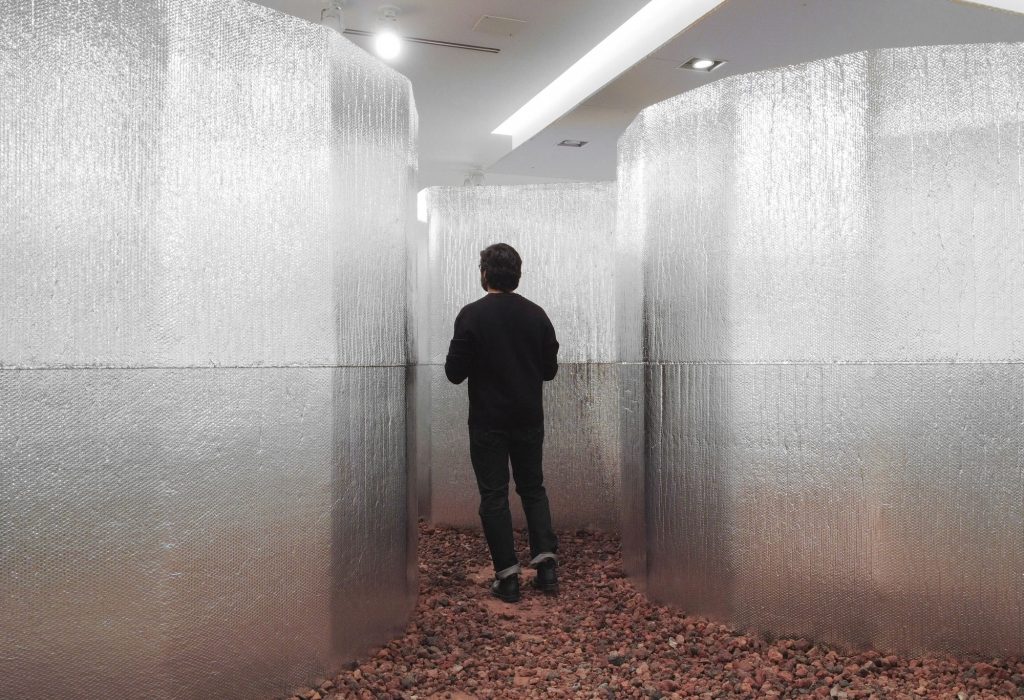 The embellished, the transient, and the critical - Alejandro Saldarriaga - Bienal de Arquitectura de Chicago 2025