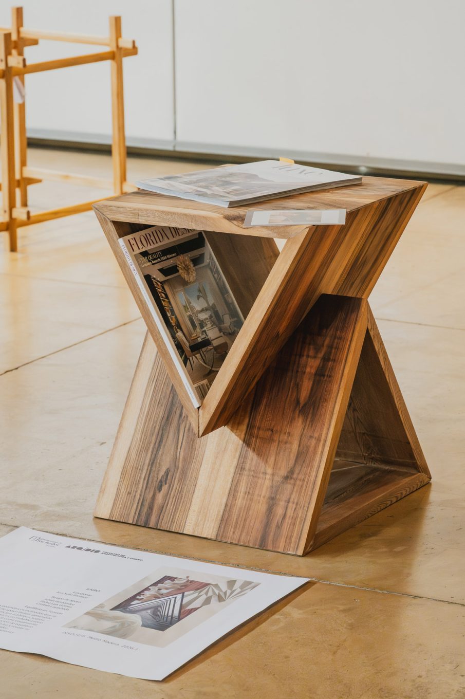 Canorá + ARQDIS - Diseño de Mobiliario en madera