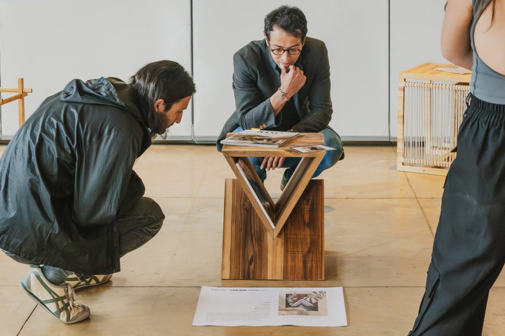 Canorá + ARQDIS - Diseño de Mobiliario en madera